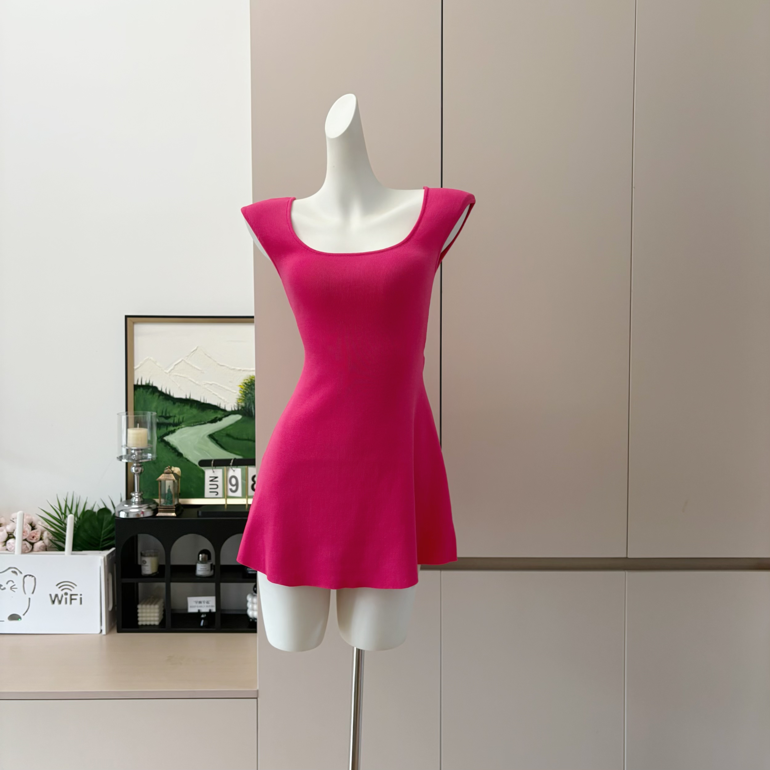 Slimming U-Neck Sleeveless Knit Bodycon Dress for Women - Image 2