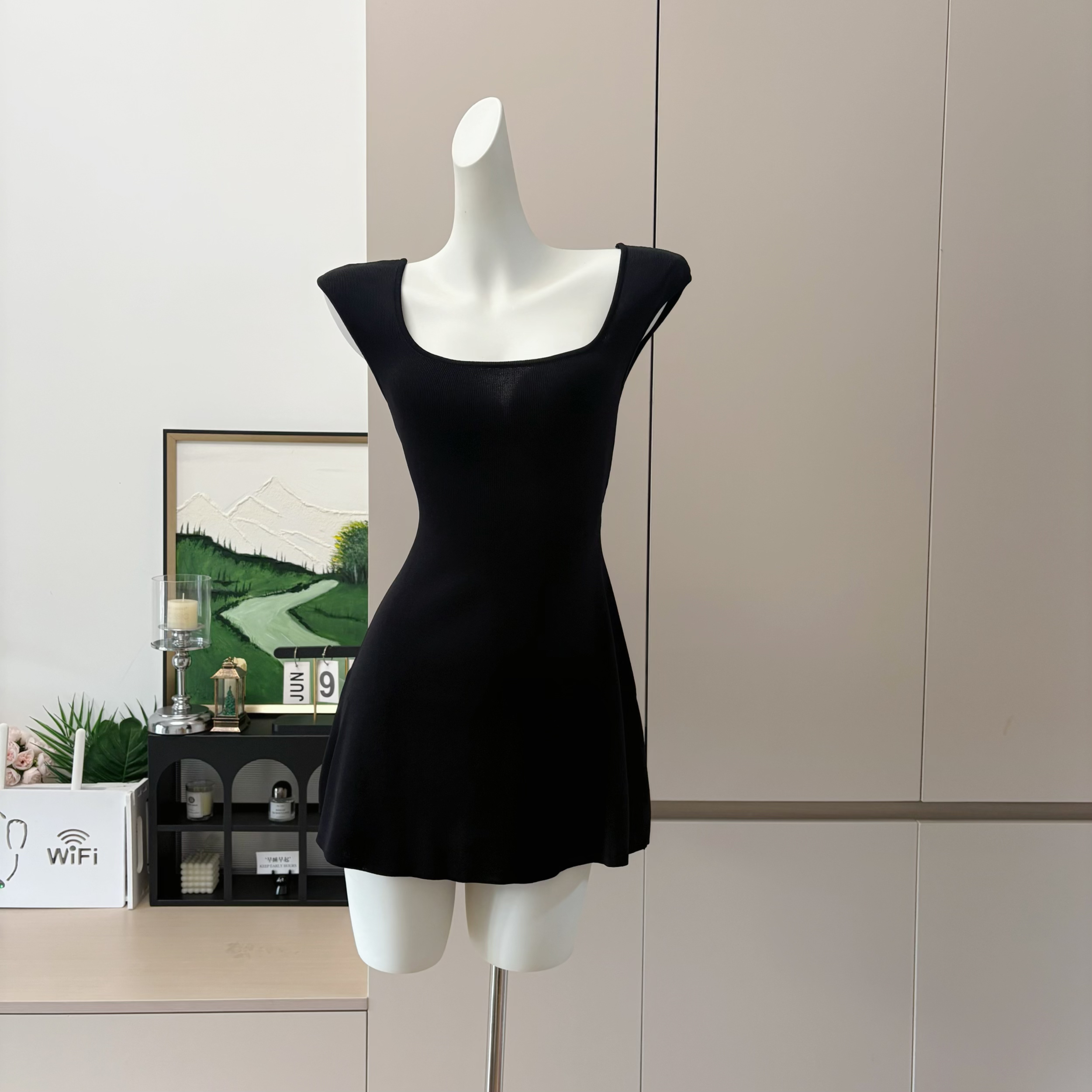 Slimming U-Neck Sleeveless Knit Bodycon Dress for Women - Image 5